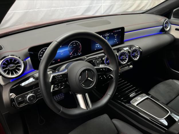 MERCEDES-BENZ CLA CLA 200d Shooting Brake (9/22)