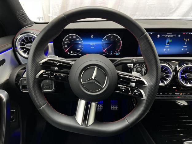 MERCEDES-BENZ CLA CLA 200d Shooting Brake (10/22)