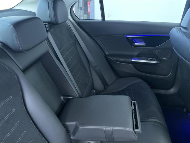 MERCEDES-BENZ Třídy C C 220d 4MATIC (20/22)