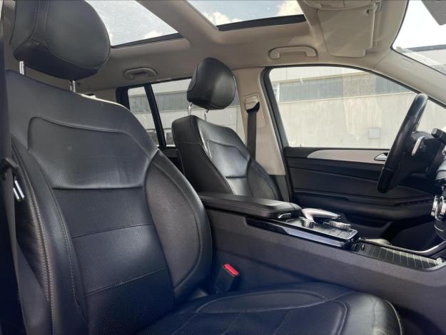 MERCEDES-BENZ GLS GLS 350d 4MATIC (13/22)