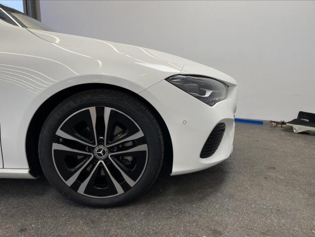 MERCEDES-BENZ CLA CLA 180d Shooting Brake (21/21)