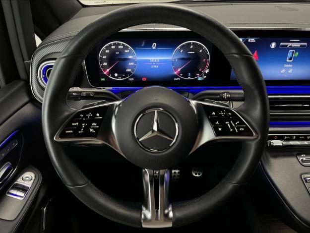 MERCEDES-BENZ Třídy V V 300D XL 4MATIC AVANTGARDE AMG (10/27)