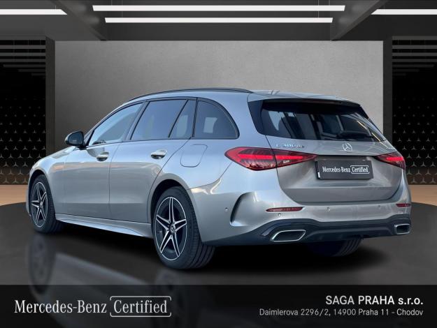 MERCEDES-BENZ Třídy C C 300 de 4MATIC kombi (3/22)