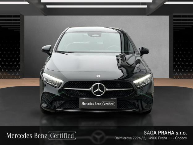 MERCEDES-BENZ Třídy A A 180 (8/21)