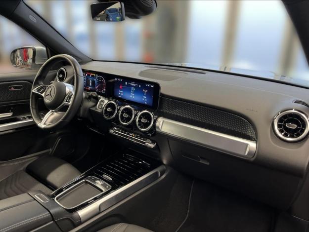 MERCEDES-BENZ GLB GLB 200 d 4MATIC (14/22)