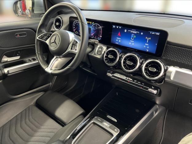 MERCEDES-BENZ GLB GLB 200 d 4MATIC (18/22)