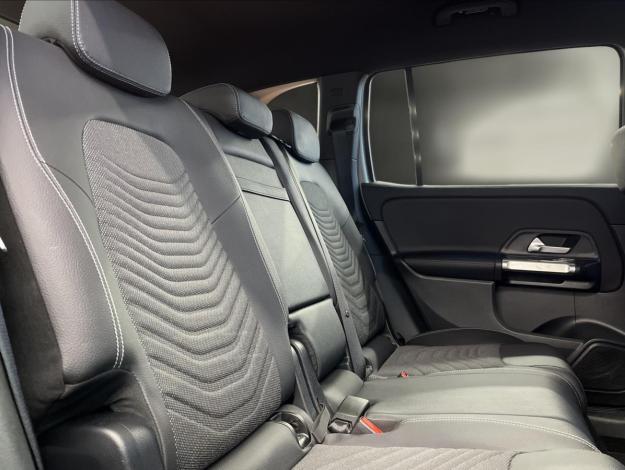 MERCEDES-BENZ GLB GLB 200 d 4MATIC (19/22)