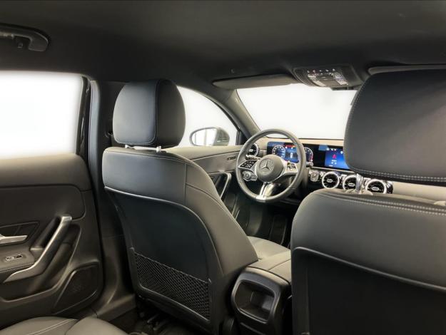 MERCEDES-BENZ Třídy A A 180 (20/21)