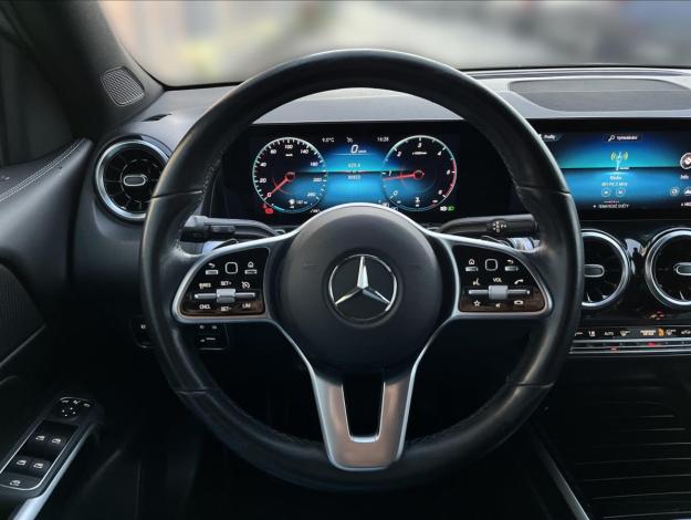 MERCEDES-BENZ GLB GLB 200d 4MATIC (10/23)