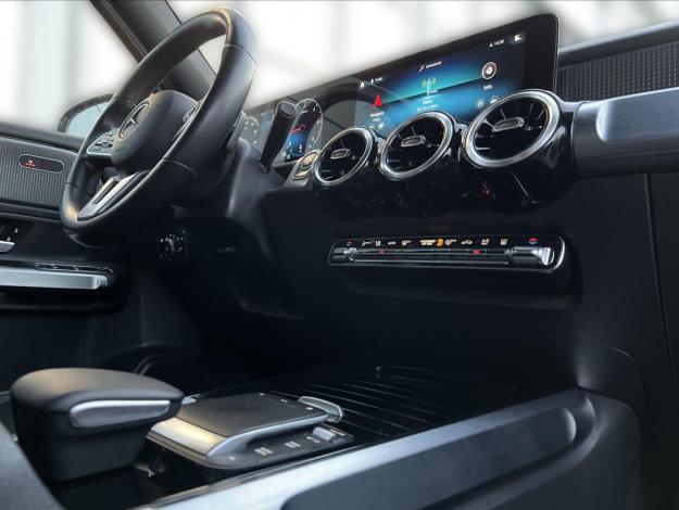 MERCEDES-BENZ GLB GLB 200d 4MATIC (16/23)
