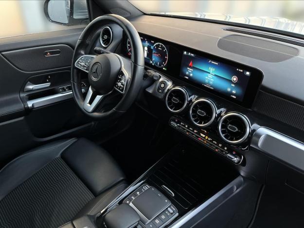 MERCEDES-BENZ GLB GLB 200d 4MATIC (18/23)