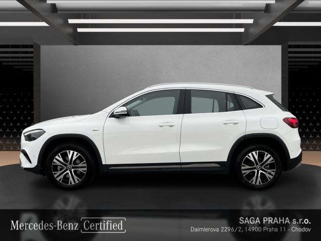 MERCEDES-BENZ GLA GLA 250e s hybridní technologií EQ (2/21)