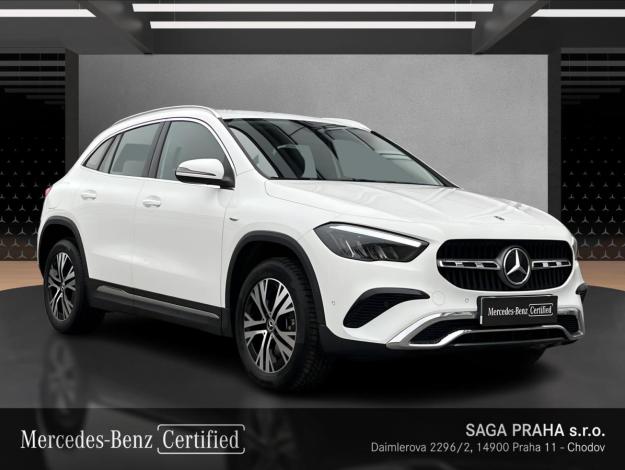 MERCEDES-BENZ GLA GLA 250e s hybridní technologií EQ (7/21)
