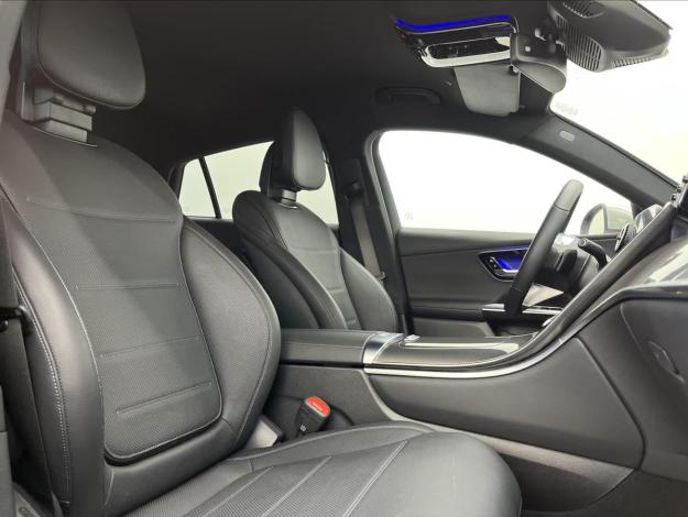 MERCEDES-BENZ GLC GLC 300e 4MATIC kupé EQ (15/22)