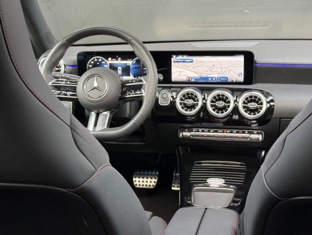 MERCEDES-BENZ Classe A 250 e Hybrid EQ AMG Line  