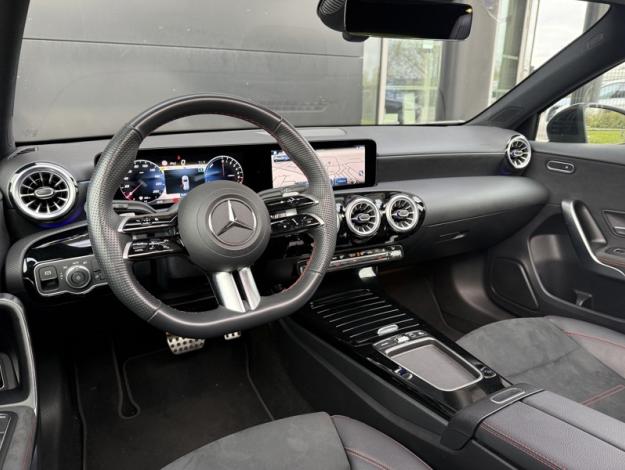 MERCEDES-BENZ Classe A 250 e Hybrid EQ AMG Line  