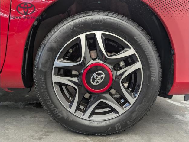 TOYOTA Yaris Ultimate  1.5 111 ch 