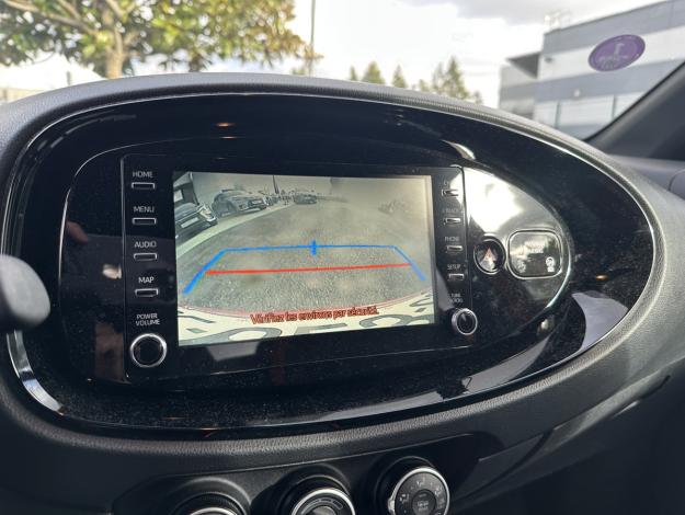 TOYOTA Aygo X 1.0 VVT-i 72 Design   