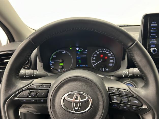 TOYOTA Yaris 116h Dynamic  