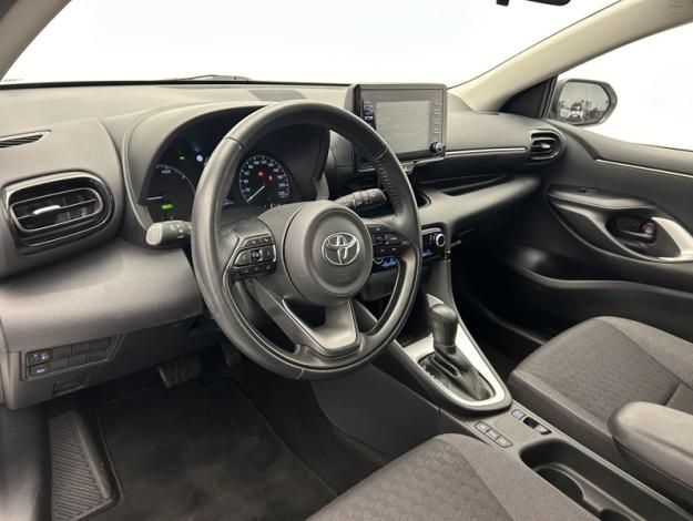 TOYOTA Yaris 116h Dynamic  