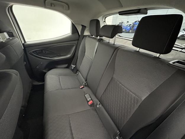 TOYOTA Yaris 116h Dynamic  