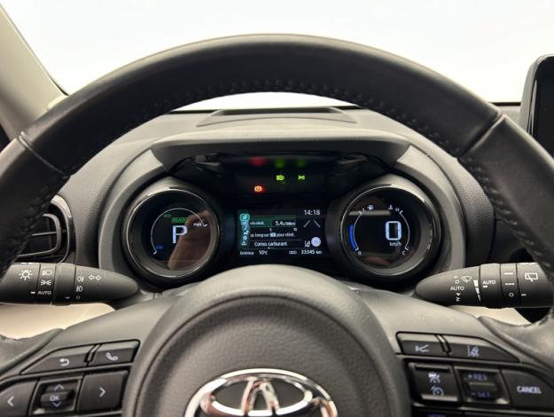 TOYOTA Yaris 116h Iconic  