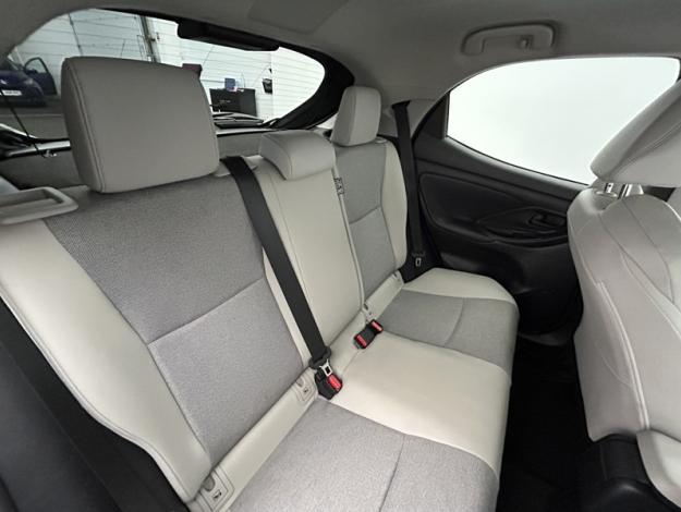 TOYOTA Yaris 116h Iconic  