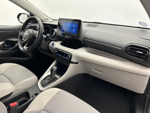 TOYOTA Yaris 116h Iconic  