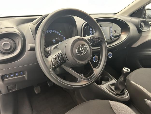 TOYOTA Aygo X 1.0 VVT-i 72 Dynamic   