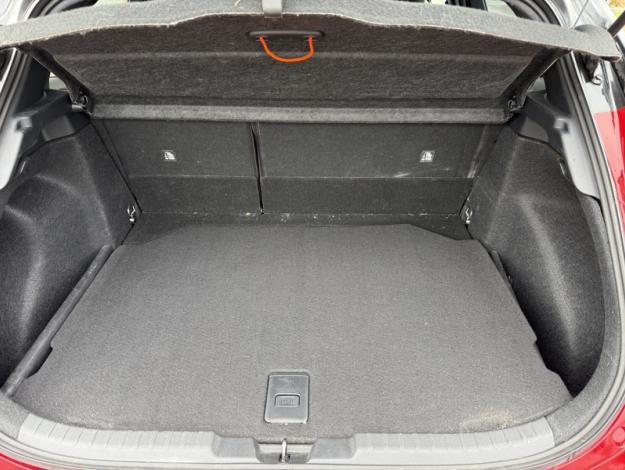 TOYOTA Corolla Hybride 196h GR Sport  PACK TECHNO .