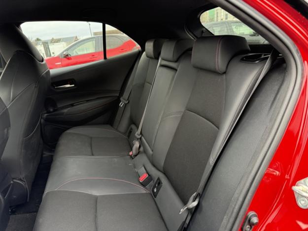 TOYOTA Corolla Hybride 196h GR Sport  PACK TECHNO .