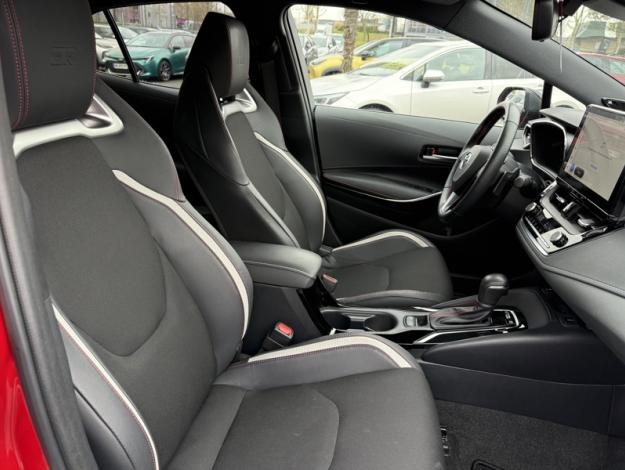 TOYOTA Corolla Hybride 196h GR Sport  PACK TECHNO .