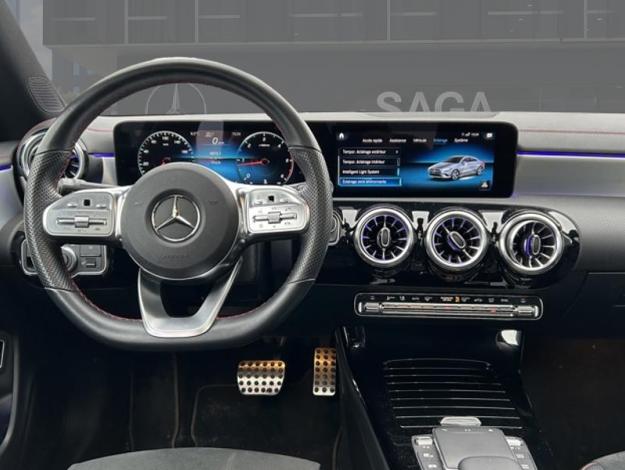 MERCEDES-BENZ CLA 180 d Coupé AMG Pack Night Pano  
