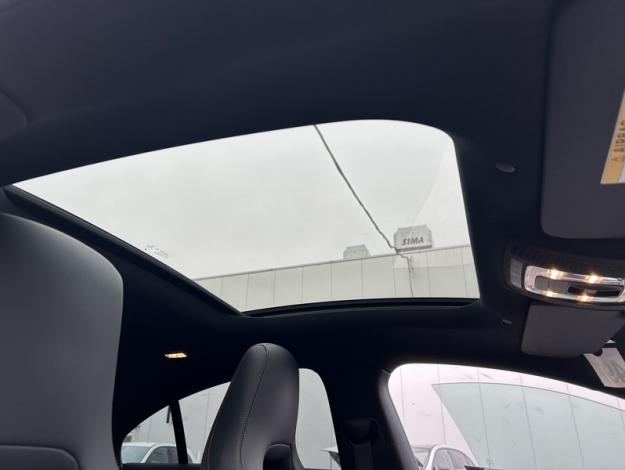 MERCEDES-BENZ CLA 180 d Coupé AMG Pack Night Pano  