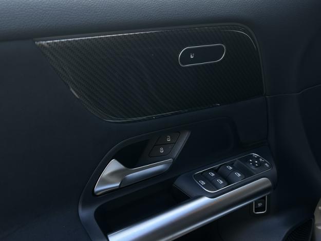 MERCEDES-BENZ GLA 200 d AMG Line  GLA 200 d AMG Line