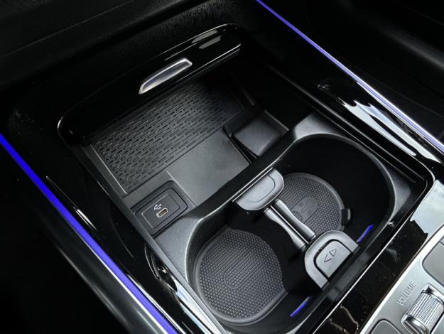 MERCEDES-BENZ GLA 200 d AMG Line  GLA 200 d AMG Line