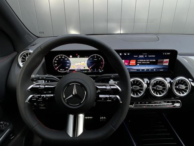 MERCEDES-BENZ GLA 200 d AMG Line  GLA 200 d AMG Line