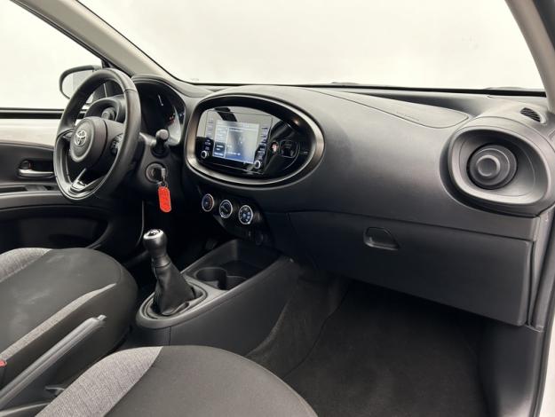 TOYOTA Aygo X 1.0 VVT-i 72 Dynamic  