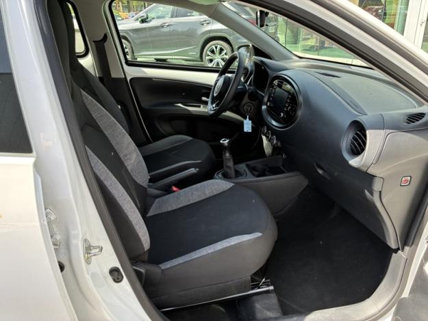 TOYOTA Aygo X 1.0 VVT-i 72 Dynamic   