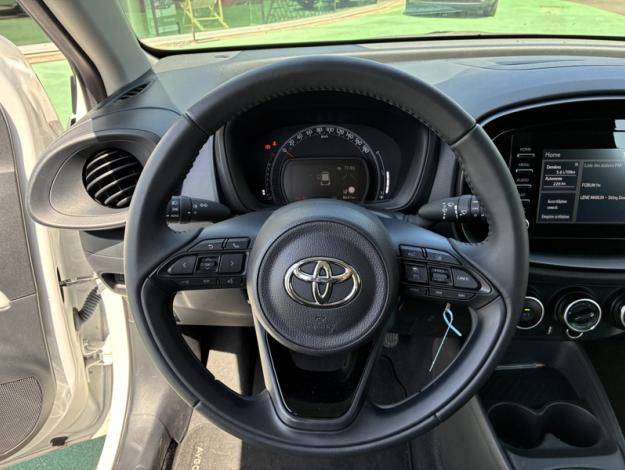 TOYOTA Aygo X 1.0 VVT-i 72 Dynamic   