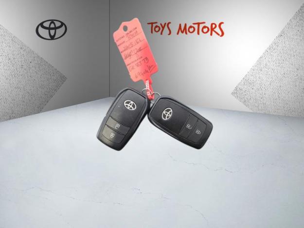 TOYOTA Yaris 116h Design  PACK CONFORT 