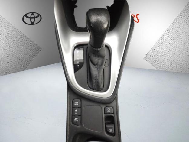 TOYOTA Yaris 116h Design  PACK CONFORT 