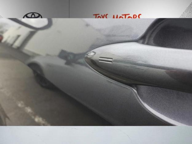 TOYOTA Yaris 116h Design  PACK CONFORT 