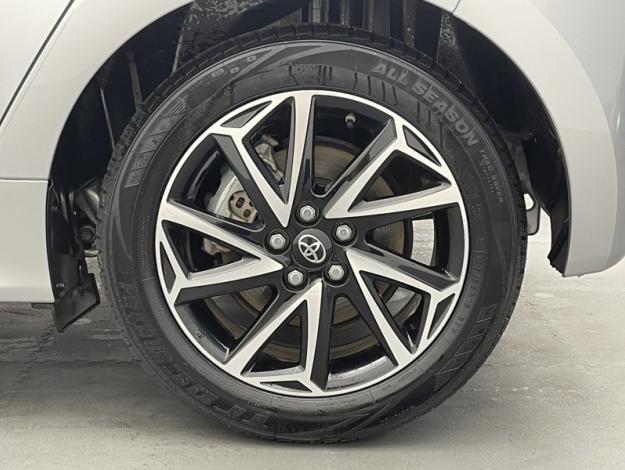 TOYOTA Yaris 116h Design  