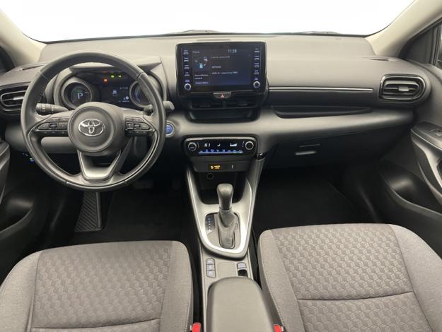 TOYOTA Yaris 116h Design  