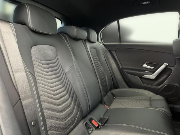 MERCEDES-BENZ Třídy A A 200 (19/20)