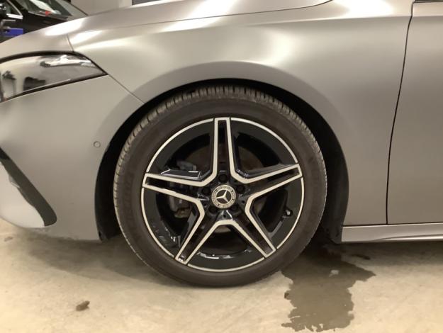 MERCEDES-BENZ A 200 d AMG Pack Night Facelift  