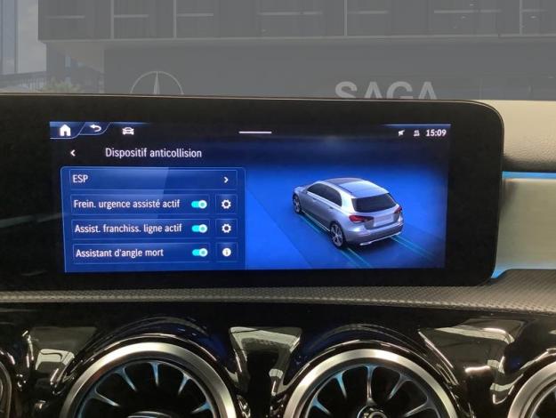 MERCEDES-BENZ A 200 d AMG Pack Night Facelift  