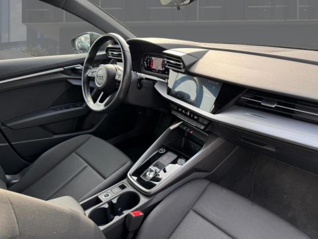 AUDI A3 30 TFSI S line Berline  1.0 110 ch S-tronic7