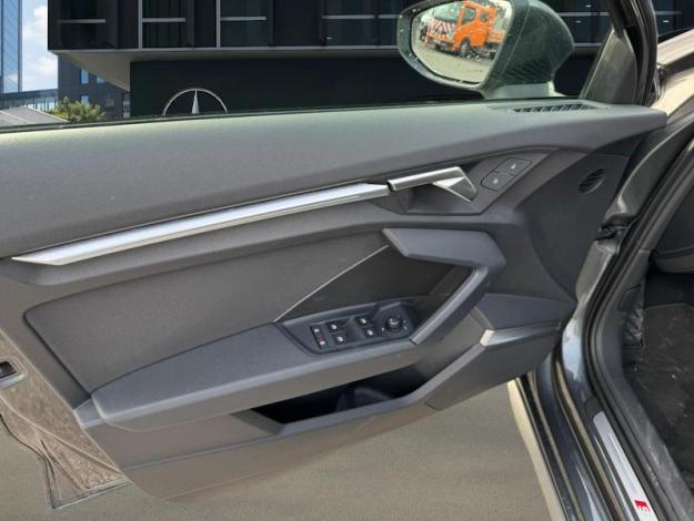 AUDI A3 30 TFSI S line Berline  1.0 110 ch S-tronic7